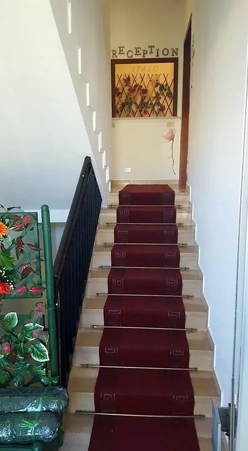 Frühstückspension Bed and Breakfast Italo House Opera Italien